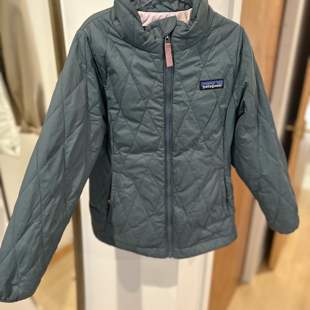 Patagonia Girls Nano Puff Quilted Jacket in Teal with Pink Accents